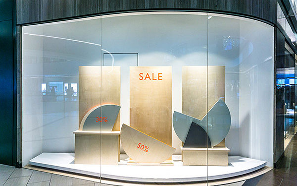 北京展台搭建公司如何确保透明材质隔断的稳固性？