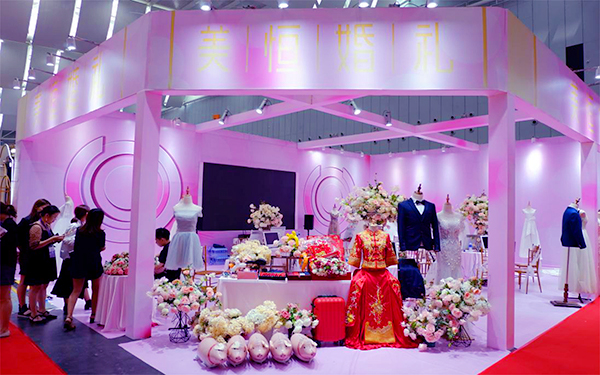 揭秘婚博会展台搭建设计，如何3秒吸引新人？
