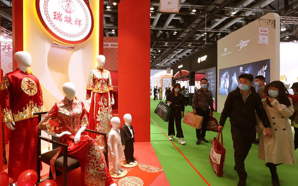 北京婚博会展台设计装修：打造浪漫吸睛的婚礼空间