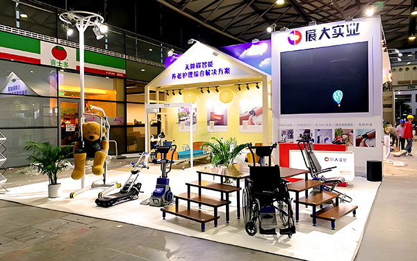 参展商如何在网上找到展览展台搭建的主办方？