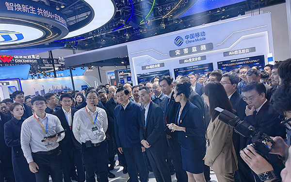 展会展位设计秘籍：5招打造吸睛又高效的展览空间