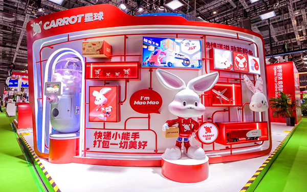 暖光营造私密感的效果如何体现在会展展览设计上？