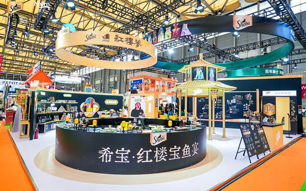 如何将企业品牌文化融入宠物展会设计搭建方案中？